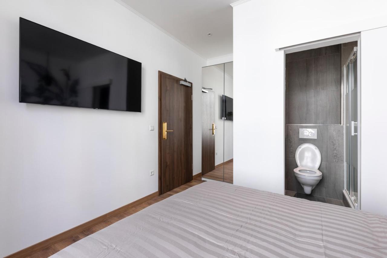 Iqs Rooms - Chambre Double Avec Salle De Bain Luxembourg Exterior photo